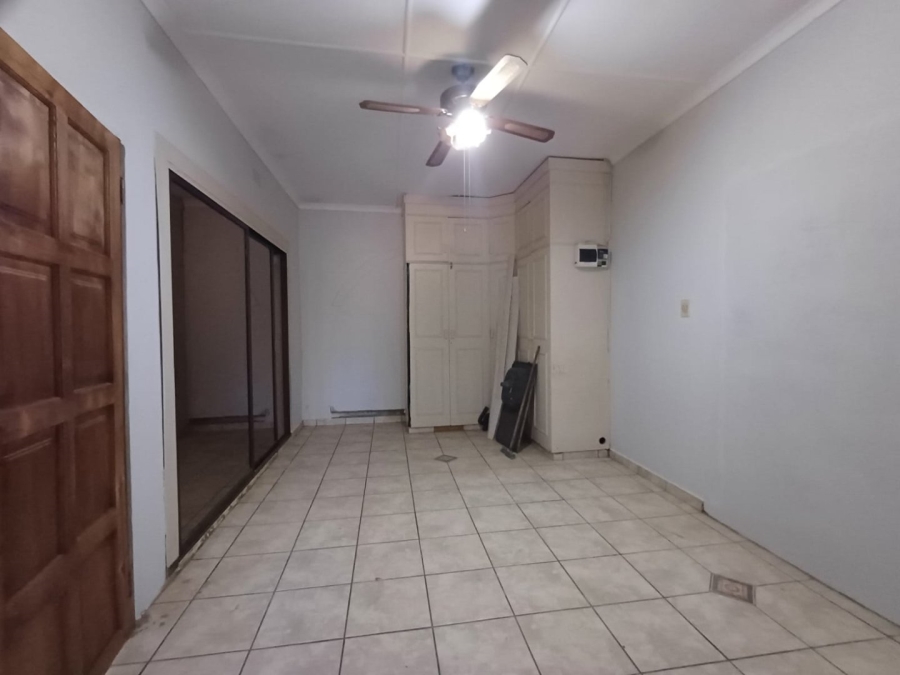 10 Bedroom Property for Sale in Orkney North West